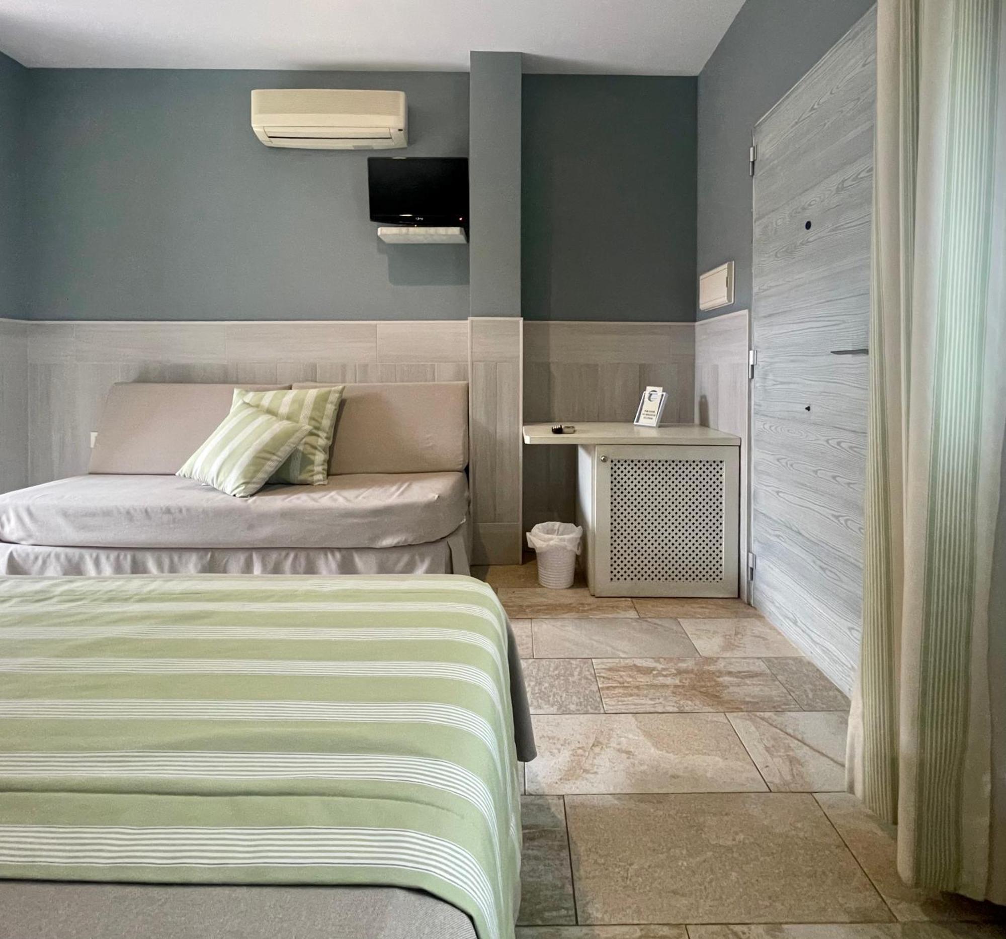Hostal Noli Чиклана-де-ла-Фронтера Экстерьер фото