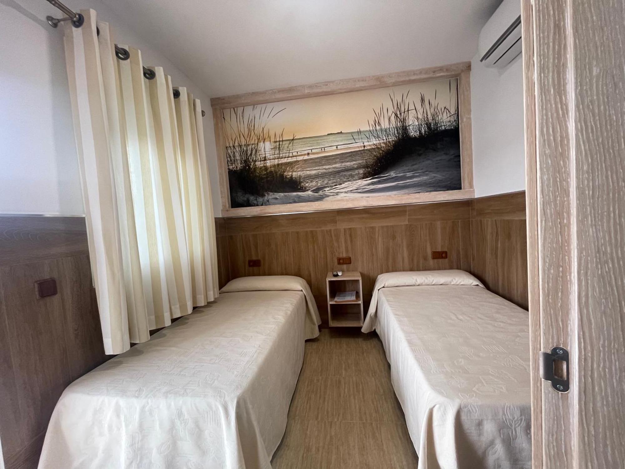 Hostal Noli Чиклана-де-ла-Фронтера Экстерьер фото