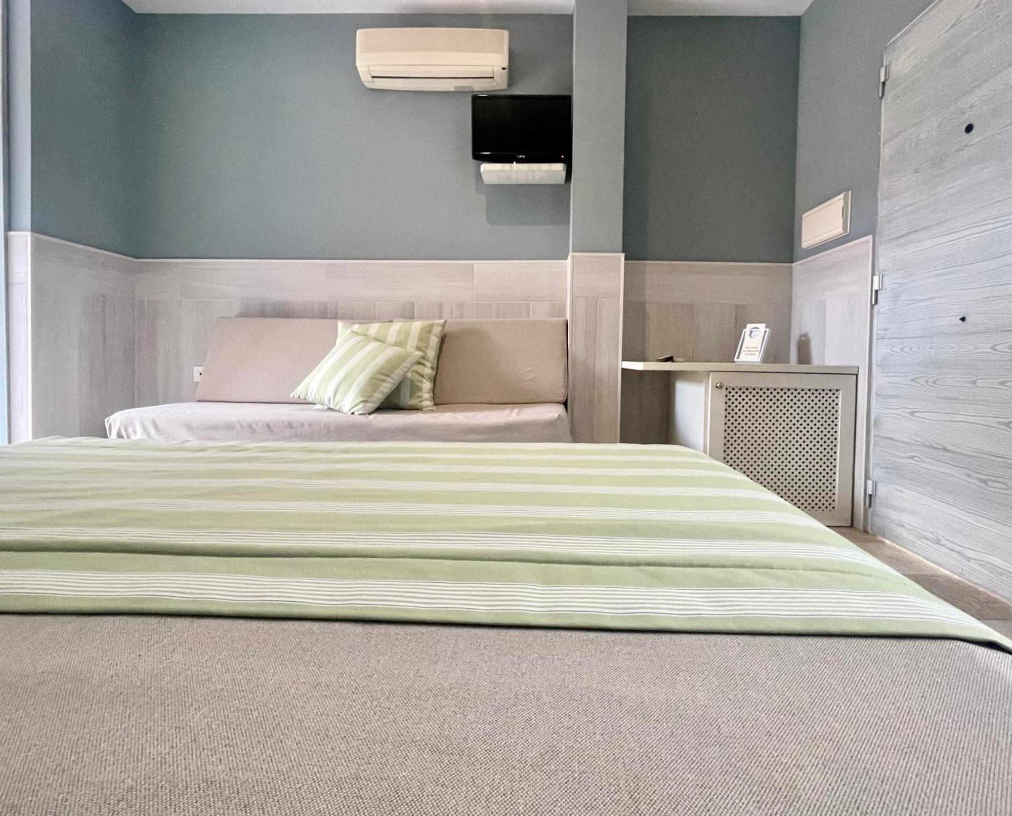 Hostal Noli Чиклана-де-ла-Фронтера Экстерьер фото