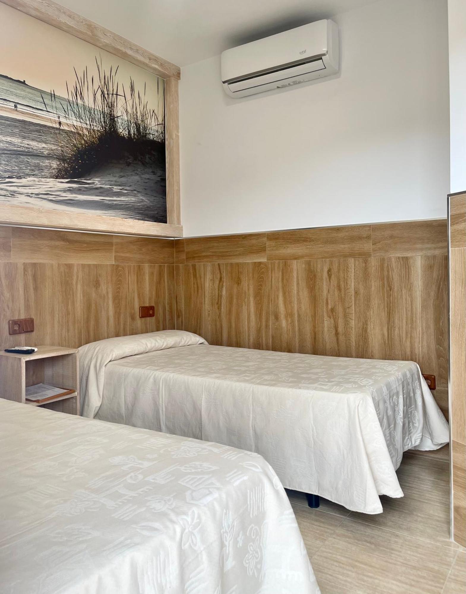 Hostal Noli Чиклана-де-ла-Фронтера Экстерьер фото