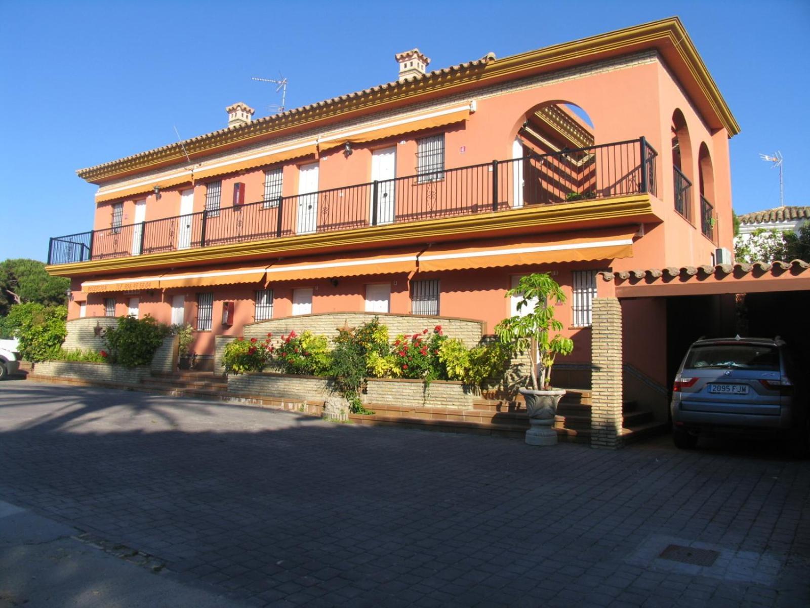 Hostal Noli Чиклана-де-ла-Фронтера Экстерьер фото